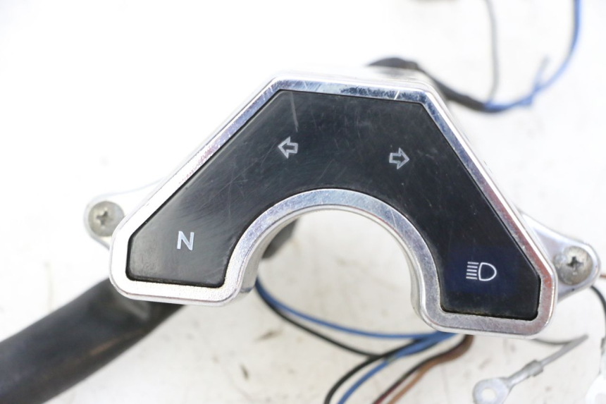 photo de ZESTAW WSKAŹNIKÓW YAMAHA XJN DIVERSION 600 (2000 - 2003) - Oznaczenia i referencje