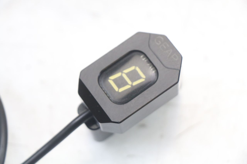 photo de ZESTAW WSKAŹNIKÓW YAMAHA FZ1 FAZER 1000 (2007 - 2009) - Zoom stanu zużycia