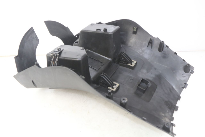 photo de PODSZYBIE WEWNĘTRZNE ECCITY ARTELEC 670 1 (2013 - 2017) - Inny kąt widzenia