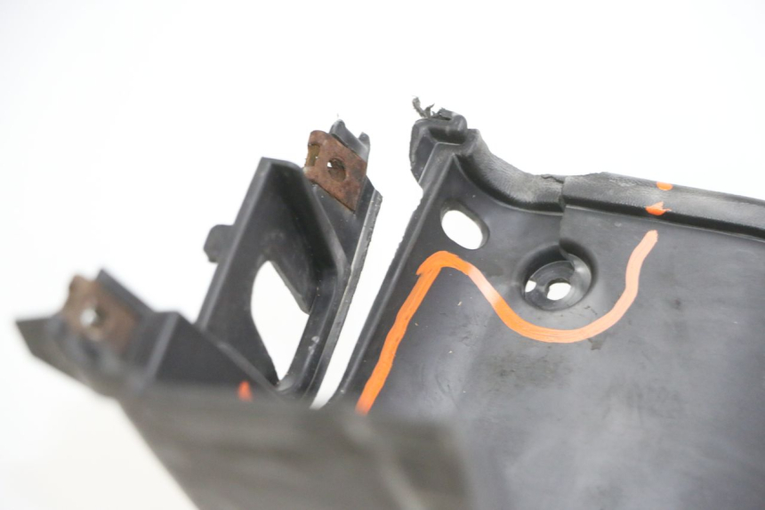 photo de PODSZYBIE WEWNĘTRZNE SUZUKI BURGMAN 125 (2007 - 2014) - Inny kąt widzenia