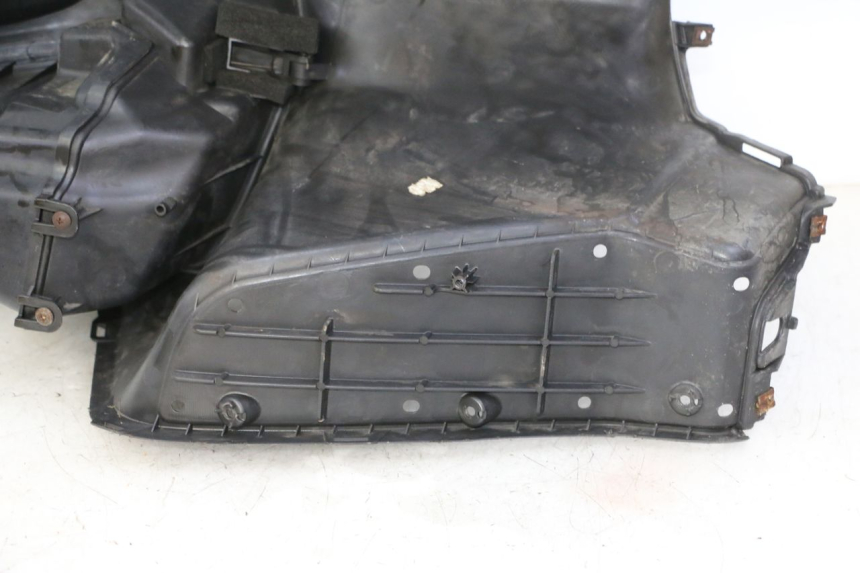 photo de PODSZYBIE WEWNĘTRZNE SUZUKI BURGMAN 125 (2007 - 2014) - Punkty mocowania