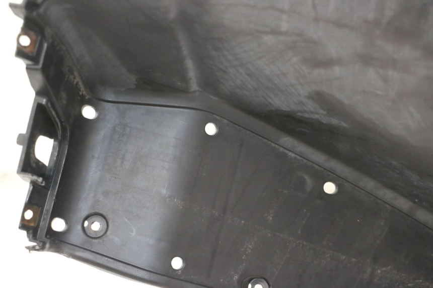 photo de PODSZYBIE WEWNĘTRZNE SUZUKI BURGMAN 125 (2007 - 2014) - Punkty mocowania