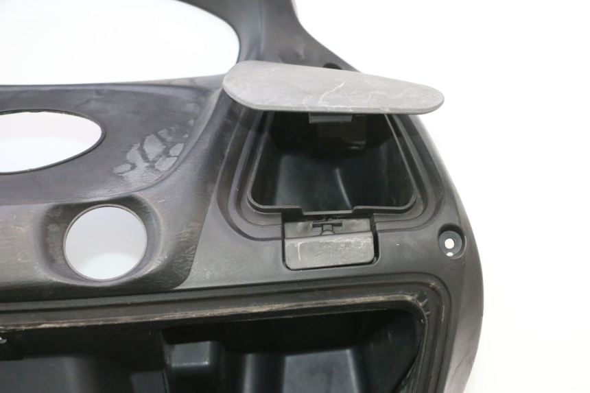 photo de PODSZYBIE WEWNĘTRZNE SUZUKI BURGMAN 125 (2007 - 2014) - Zbliżenie techniczne