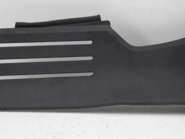 photo de PANEL WEWNĘTRZNY PRAWY BMW K 75 RT ABS 750 (1989 - 1997) - Zbliżenie techniczne