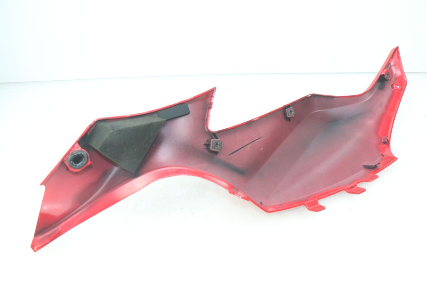 photo de PANEL WEWNĘTRZNY PRAWY YAMAHA MT-07 MT07 ABS 700 (2014 - 2017) - Zbliżenie techniczne