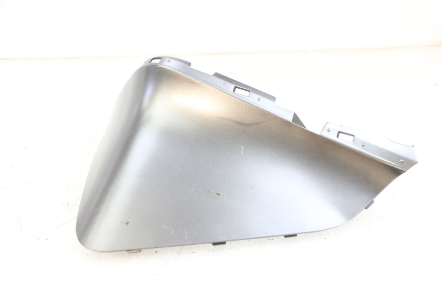 photo de PANEL WEWNĘTRZNY PRAWY YAMAHA TRICITY 300 (2020 - 2024) - Szczegół części