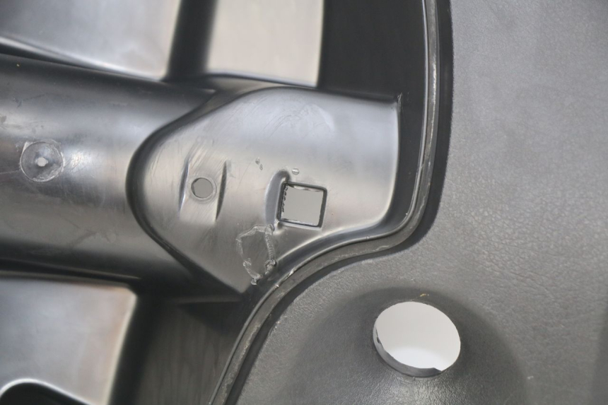 photo de PODSZYBIE WEWNĘTRZNE PIAGGIO FLY 2T 50 (2004 - 2017) - Widok z bliska