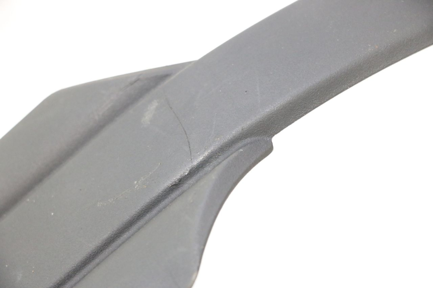 photo de WEWNĘTRZNA LEWA OSŁONA KAWASAKI ER-6 ER6 F ABS 650 (2012 - 2016) - Zoom stanu zużycia