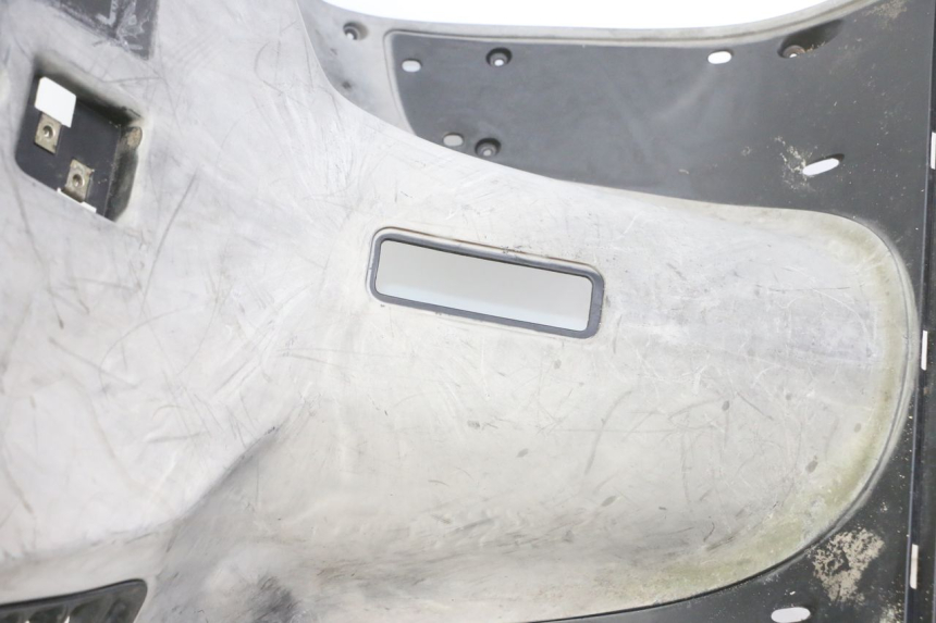 photo de PODSZYBIE WEWNĘTRZNE KYMCO GRAND DINK 125 (2008 - 2014) - Struktura - zbliżenie