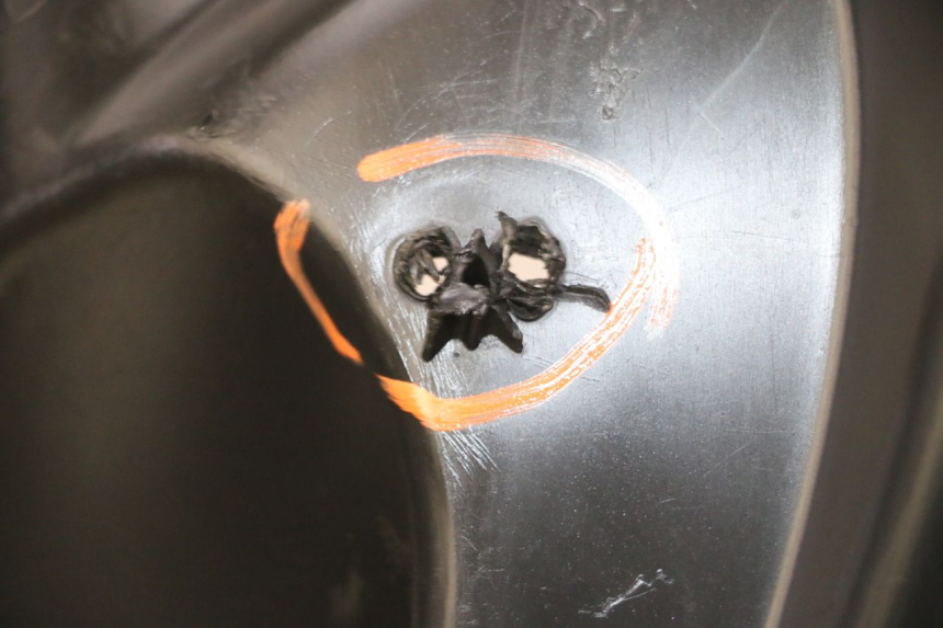 photo de PODSZYBIE WEWNĘTRZNE PEUGEOT JET FORCE CARBU 50 (2003 - 2016) - Punkty mocowania