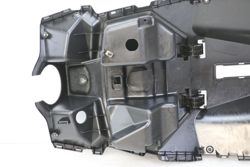 photo de PODSZYBIE WEWNĘTRZNE PEUGEOT TWEET 4T 50 (2023 - 2025) - Punkty mocowania