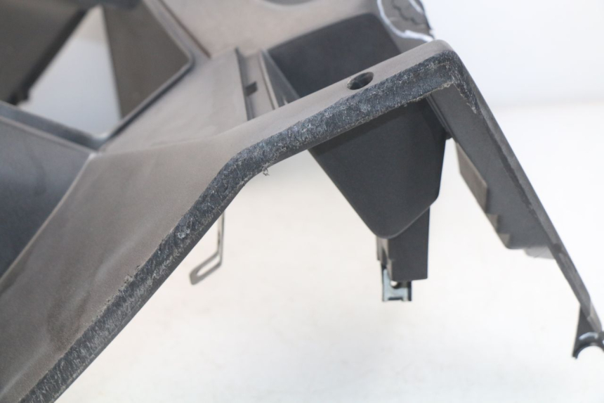 photo de PODSZYBIE WEWNĘTRZNE PEUGEOT SATELIS 500 (2007 - 2013) - Punkty mocowania