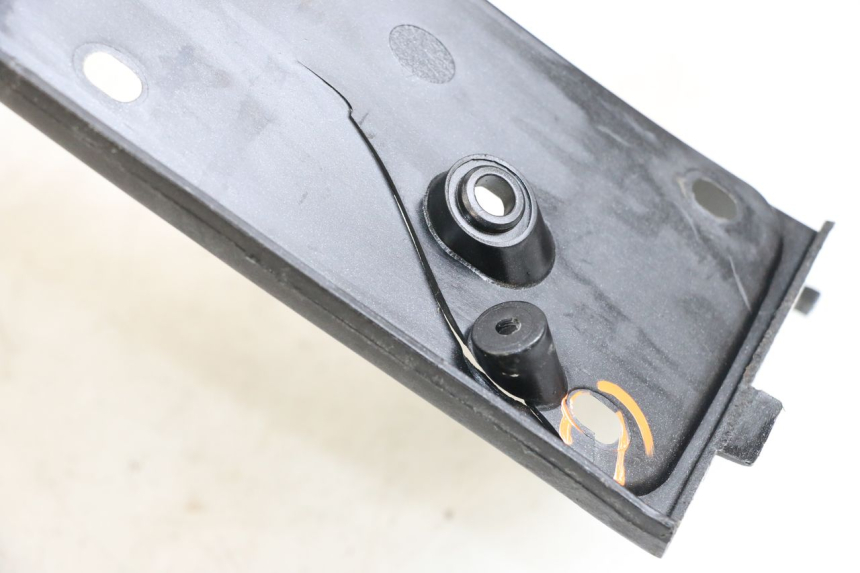 photo de PODSZYBIE WEWNĘTRZNE PEUGEOT SATELIS 125 (2010 - 2012) - Część sprawdzona