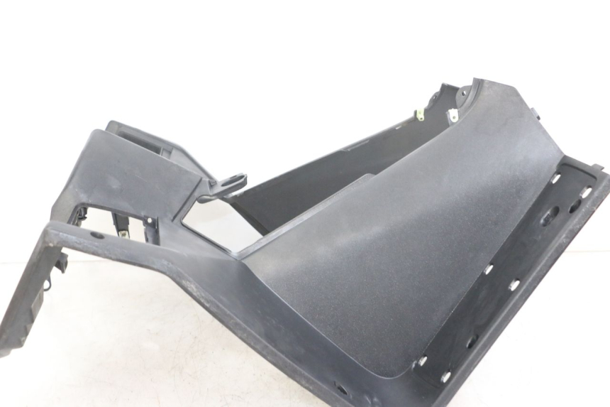 photo de PODSZYBIE WEWNĘTRZNE PEUGEOT SATELIS 125 (2006 - 2009) - Punkty mocowania