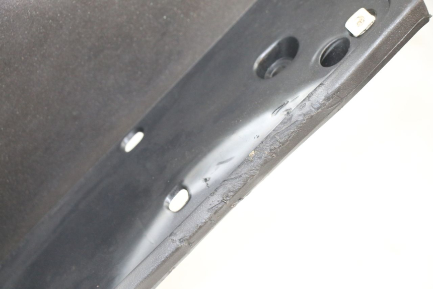 photo de PODSZYBIE WEWNĘTRZNE PEUGEOT SATELIS 125 (2013 - 2018) - Punkty mocowania