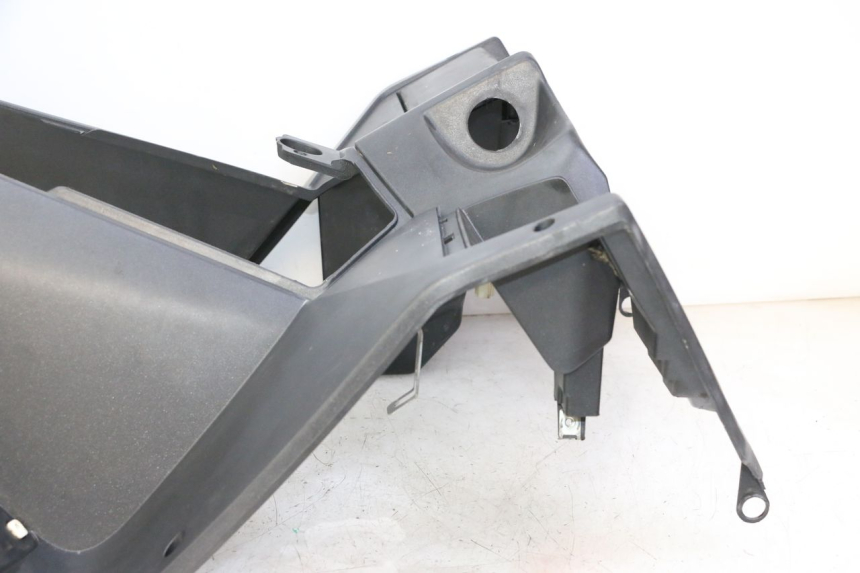 photo de PODSZYBIE WEWNĘTRZNE PEUGEOT SATELIS 125 (2013 - 2018) - Widok z bliska