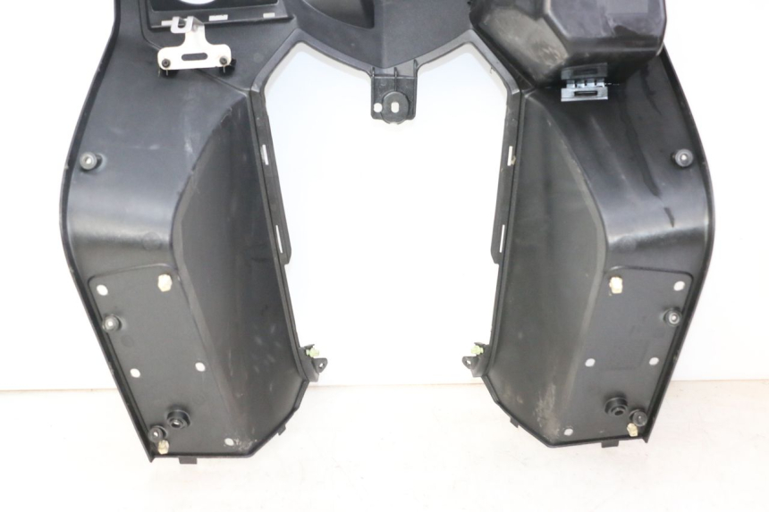 photo de PODSZYBIE WEWNĘTRZNE PEUGEOT SATELIS 125 (2013 - 2018) - Inny kąt widzenia