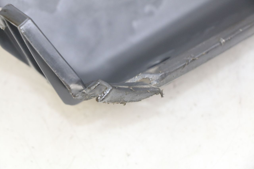 photo de PODSZYBIE WEWNĘTRZNE HONDA SCV LEAD 100 (2003 - 2007) - Stan powierzchni