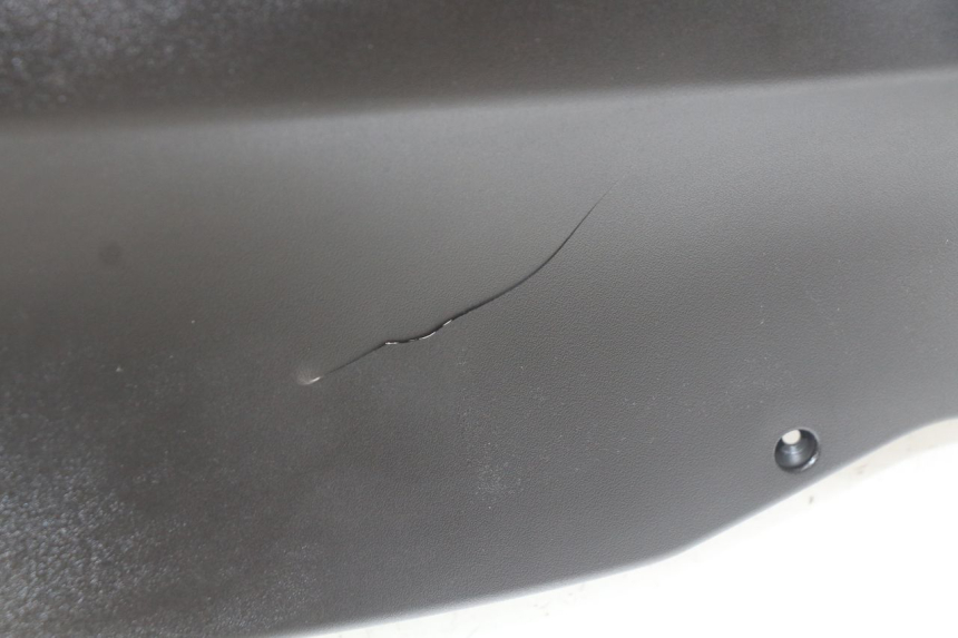 photo de PODSZYBIE WEWNĘTRZNE PEUGEOT STREETZONE 4T 50 (2018 - 2023) - Widok z bliska