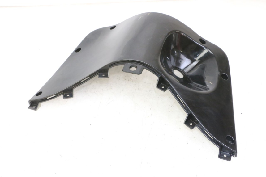 photo de GÓRNA OSŁONA WEWNĘTRZNA DAELIM BESBI 125 (2007 - 2008) - Zbliżenie techniczne