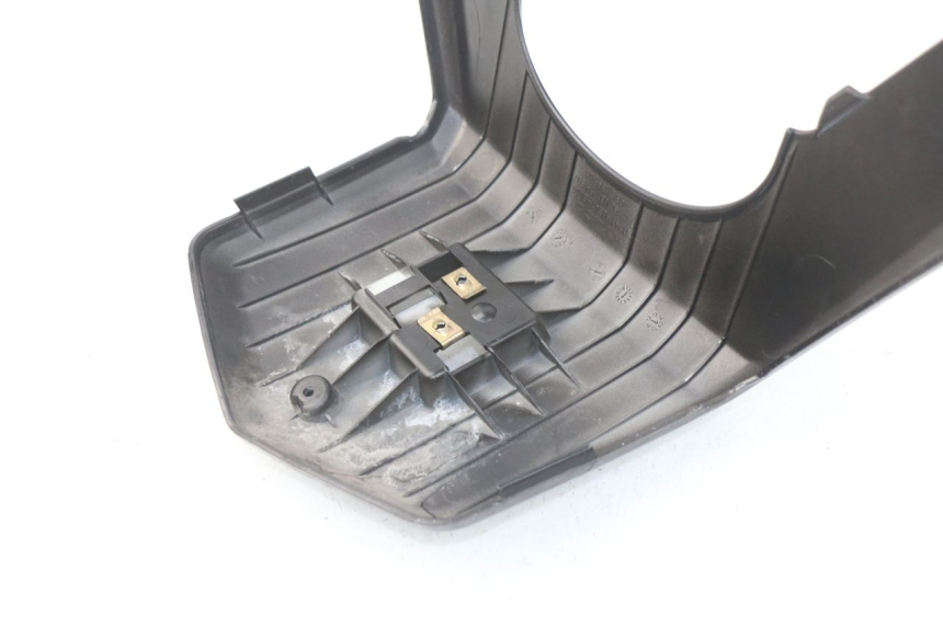 photo de GÓRNA OSŁONA WEWNĘTRZNA KYMCO DINK STREET 125 (2009 - 2014) - Inny kąt widzenia