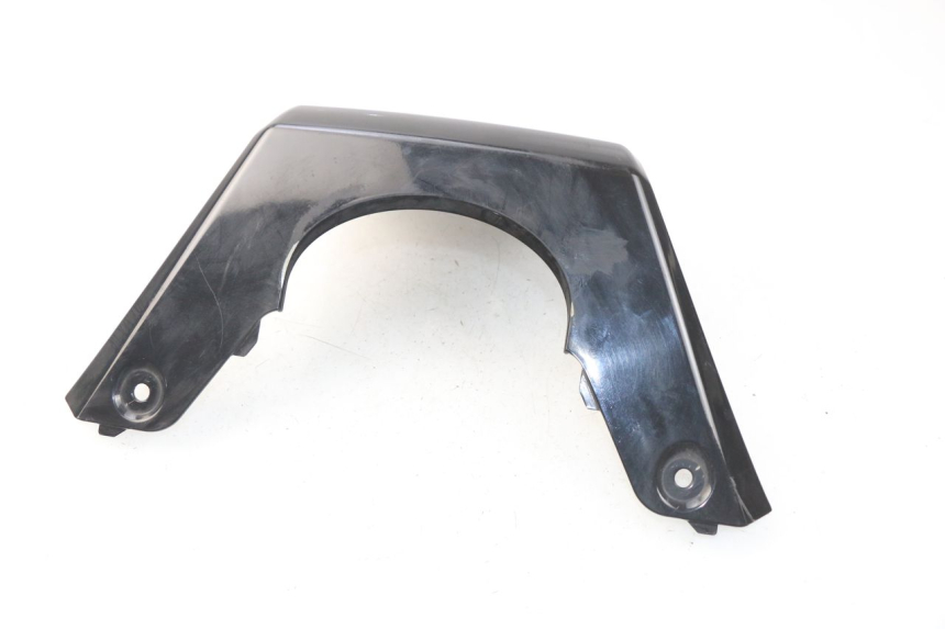 photo de GÓRNA OSŁONA WEWNĘTRZNA KYMCO DINK STREET 125 (2009 - 2014) - Zbliżenie techniczne