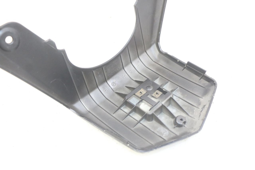 photo de GÓRNA OSŁONA WEWNĘTRZNA KYMCO DINK STREET 125 (2009 - 2014) - Szczegół części