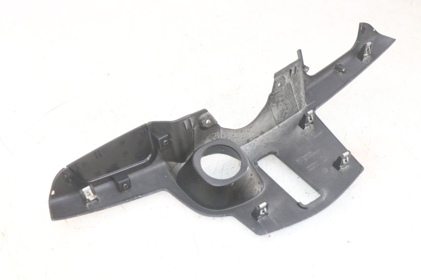 photo de Górna osłona wewnętrzna PIAGGIO MP3 HPE 300 (2019 - 2026) - Zoom stanu zużycia