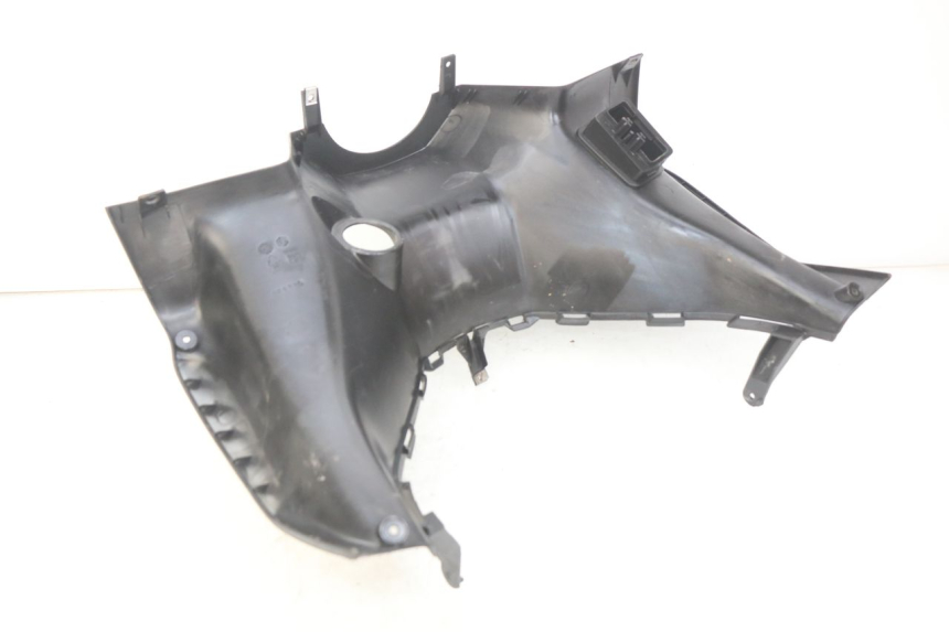 photo de GÓRNA OSŁONA WEWNĘTRZNA GILERA NEXUS 125 (2007 - 2009) - Zoom stanu zużycia