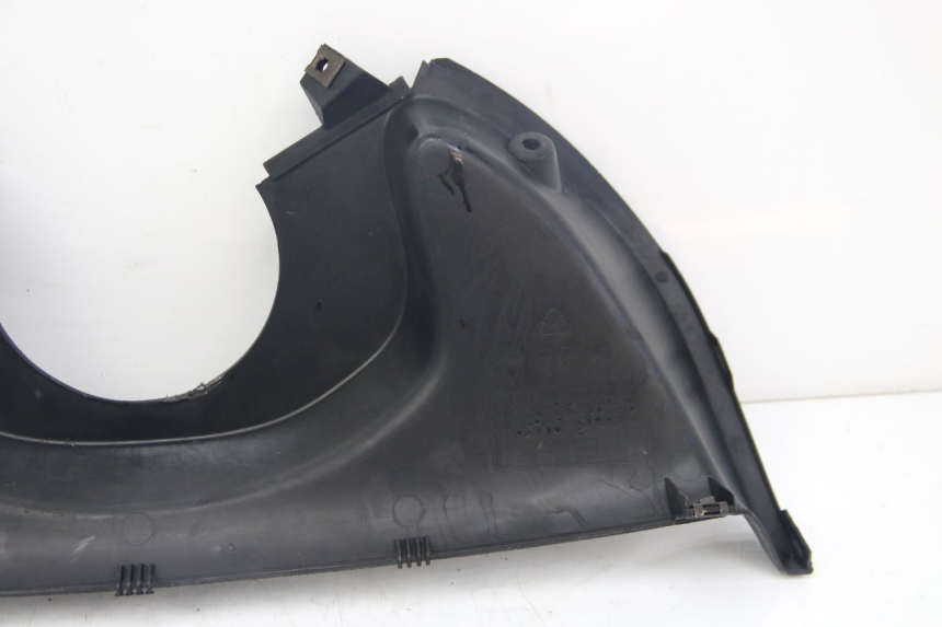 photo de GÓRNA OSŁONA WEWNĘTRZNA MBK SKYLINER 125 (1998 - 2001) - Zoom stanu zużycia