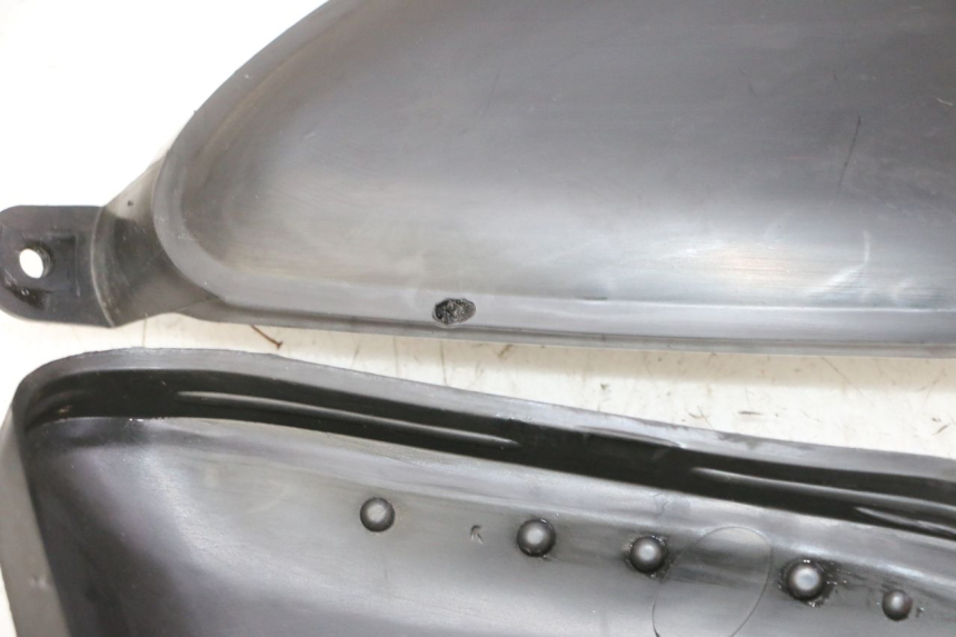 photo de Górna osłona wewnętrzna YAMAHA X-MAX XMAX 125 (2010 - 2013) - Zoom stanu zużycia