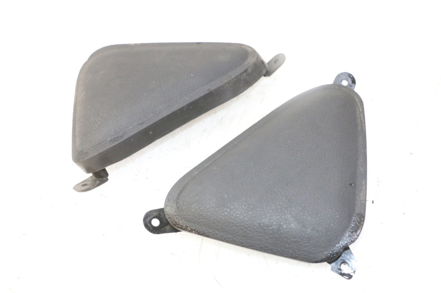 photo de Górna osłona wewnętrzna YAMAHA X-MAX XMAX 125 (2010 - 2013) - Oznaczenia i referencje