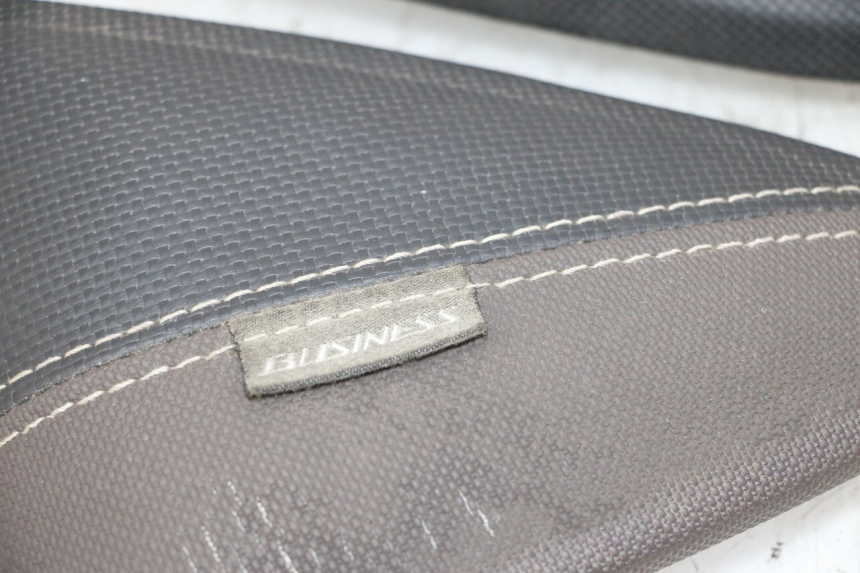 photo de Górna osłona wewnętrzna YAMAHA X-MAX XMAX 125 (2010 - 2013) - Punkty mocowania