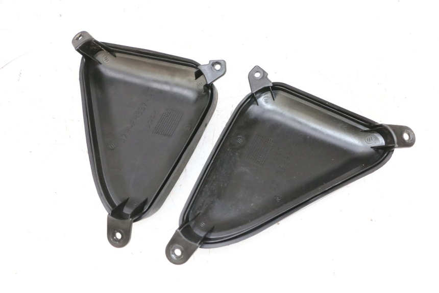 photo de Górna osłona wewnętrzna YAMAHA X-MAX XMAX 125 (2010 - 2013) - Zoom stanu zużycia