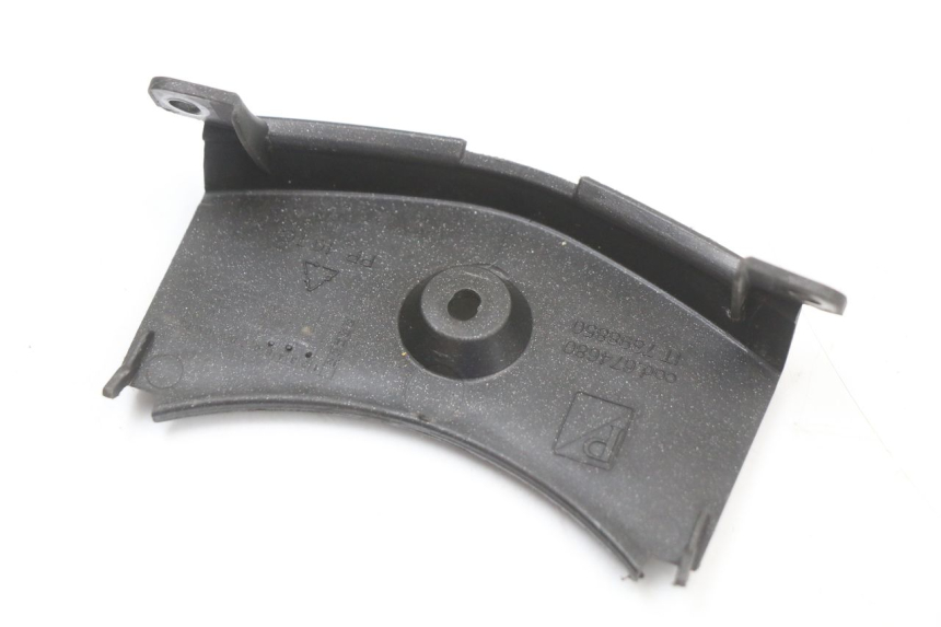 photo de Górna osłona wewnętrzna PIAGGIO X10 125 (2012 - 2017) - Inny kąt widzenia