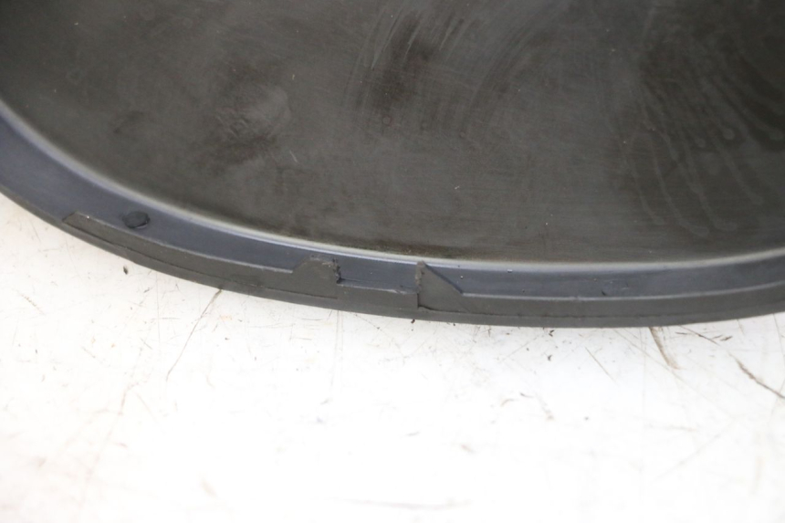 photo de Górna osłona wewnętrzna YAMAHA YP MAJESTY 125 (2007 - 2010) - Zoom stanu zużycia