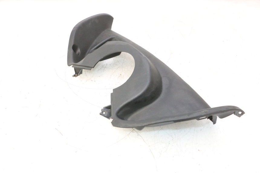 photo de GÓRNA OSŁONA WEWNĘTRZNA YAMAHA YP MAJESTY 125 (2002 - 2006) - Zoom stanu zużycia