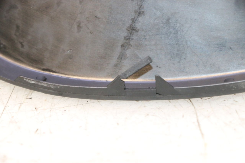 photo de GÓRNA OSŁONA WEWNĘTRZNA YAMAHA YP MAJESTY 125 (2002 - 2006) - Stan powierzchni