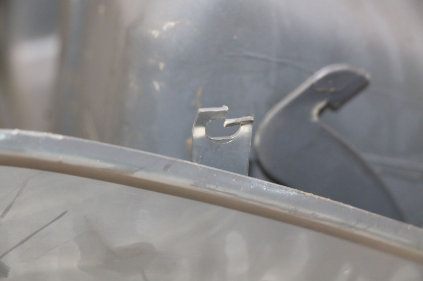 photo de PODSZYBIE WEWNĘTRZNE PEUGEOT SV 125 (1991 - 1994) - Punkty mocowania