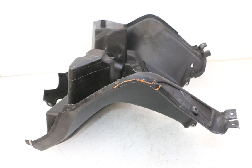 photo de PODSZYBIE WEWNĘTRZNE YAMAHA X-MAX XMAX ABS 250 (2010 - 2014) - Widok ogólny