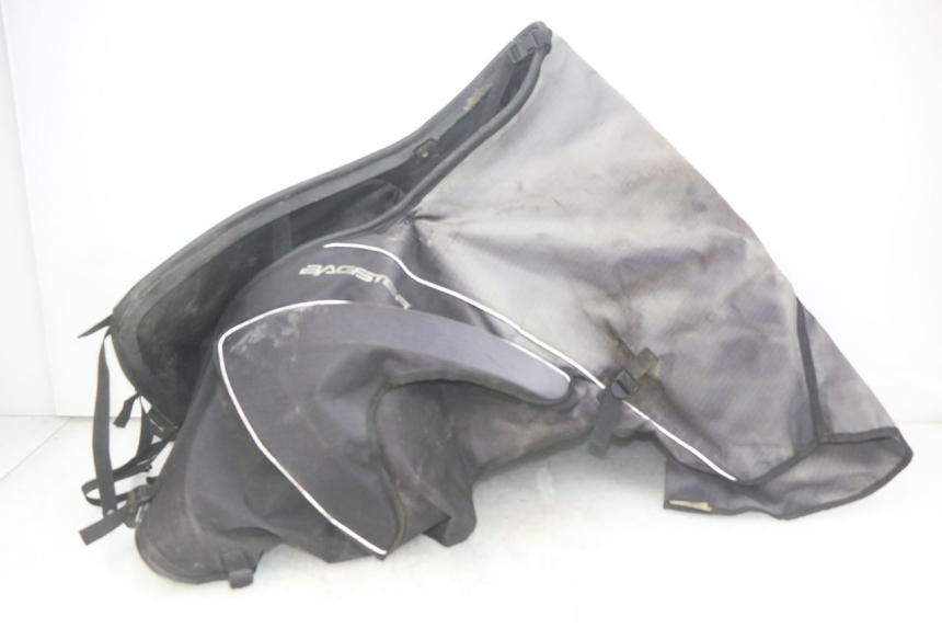 photo de OSŁONA OCHRONNA SUZUKI BURGMAN 650 (2002 - 2004) - Zbliżenie komponentów