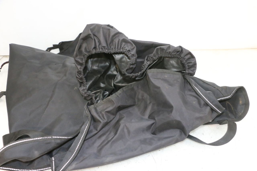 photo de OSŁONA OCHRONNA PIAGGIO MP3 500 (2016 - 2018) - Zbliżenie techniczne