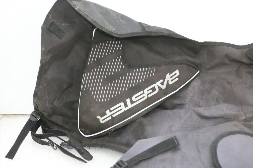 photo de OSŁONA OSŁONY PIAGGIO XEVO - X EVO 125 (2007 - 2017) - Alternatywny kąt