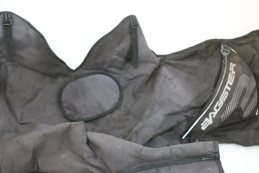 photo de OSŁONA OSŁONY PIAGGIO XEVO - X EVO 125 (2007 - 2017) - Zoom stanu zużycia