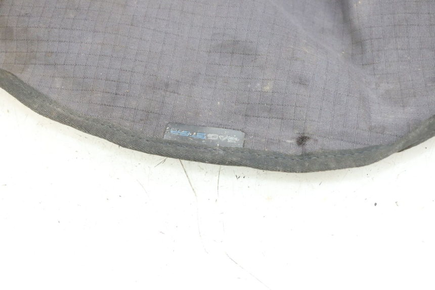 photo de OSŁONA OSŁONY PIAGGIO XEVO - X EVO 125 (2007 - 2017) - Zbliżenie techniczne