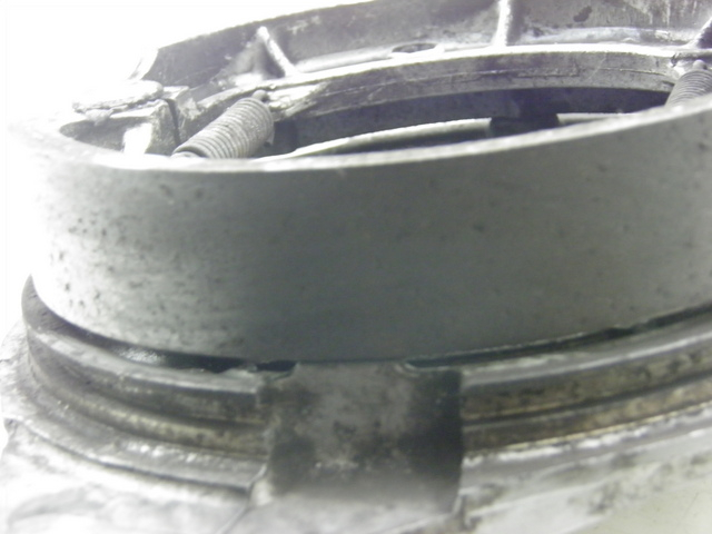 photo de BĘBEN TYLNY KAWASAKI ER5 ER-5 500 (2001 - 2004) - Zbliżenie techniczne