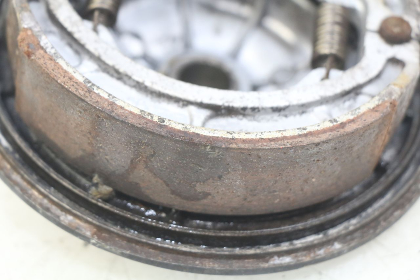 photo de BĘBEN TYLNY HYOSUNG RT KARION 125 (2003 - 2007) - Zoom stanu zużycia