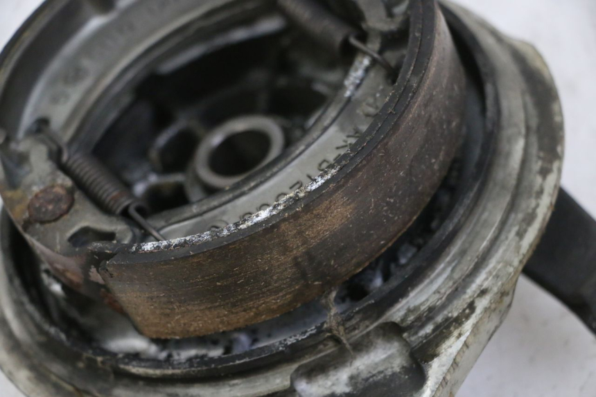 photo de BĘBEN TYLNY YAMAHA SR 125 (1982 - 2003) - Inny kąt widzenia