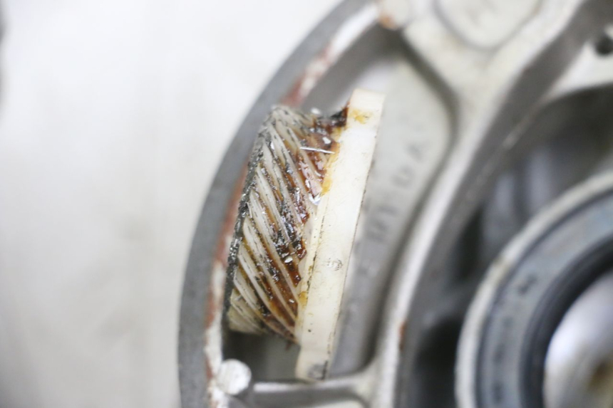 photo de BĘBEN PRZEDNI HONDA SCV LEAD 100 (2003 - 2007) - Zbliżenie komponentów