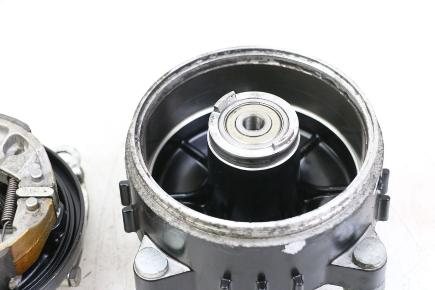 photo de BĘBEN PRZEDNI MBK OVETTO ONE 2T 50 (2013 - 2017) - Zbliżenie techniczne